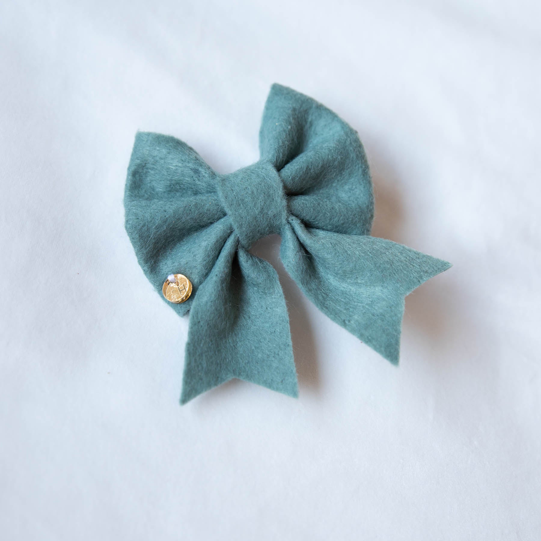 Comet Felt Dog Bow Tie